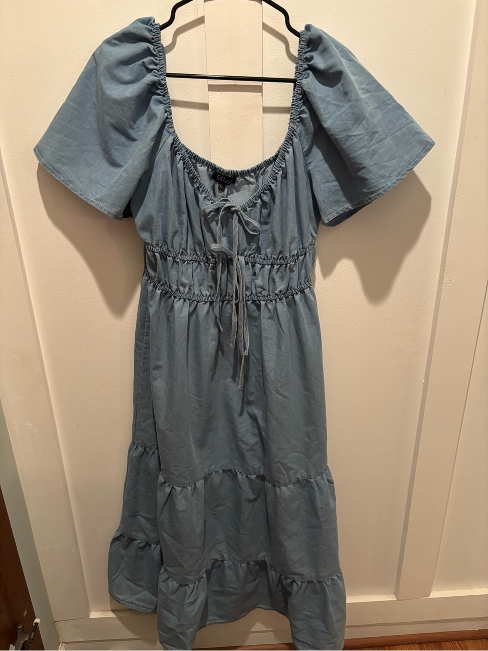 Hint of Blush Tiered Denim Midi Dress Sz L